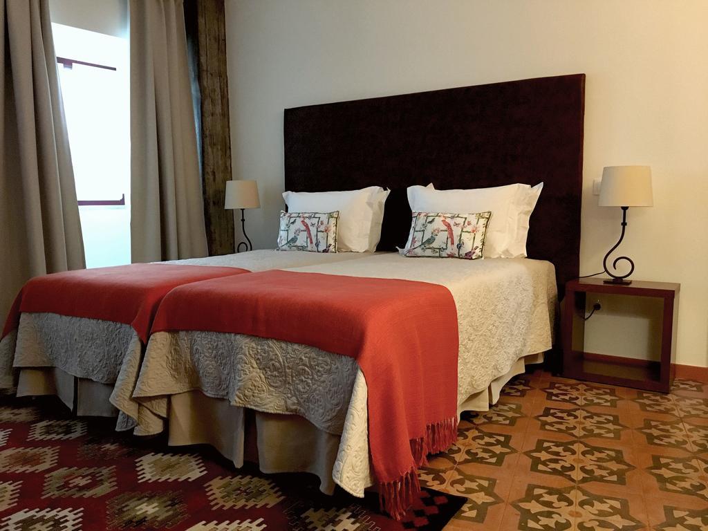Casa Do Largo - Golega - Turismo De Habitacao Hotel Eksteriør billede
