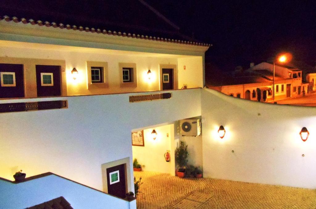 Casa Do Largo - Golega - Turismo De Habitacao Hotel Eksteriør billede